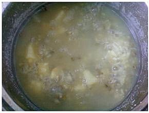 红薯绿豆米粥步骤7