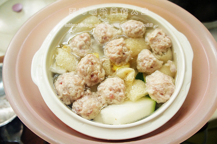 竹荪冬瓜肉丸汤步骤5