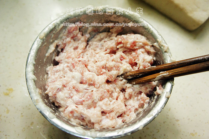 竹荪冬瓜肉丸汤步骤2