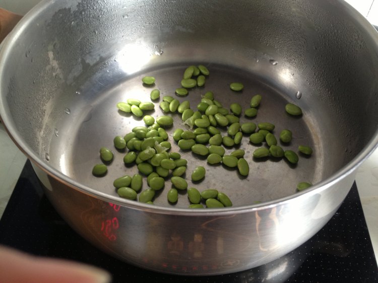 冬瓜毛豆虾皮汤步骤3