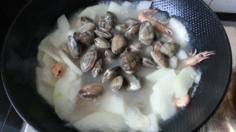 海鲜冬瓜汤步骤7