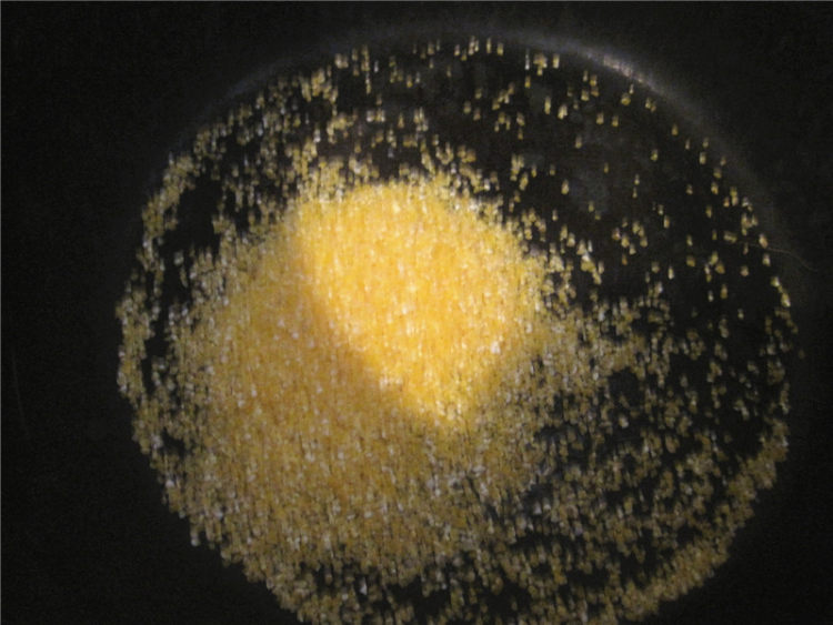 红薯绿豆粥步骤1