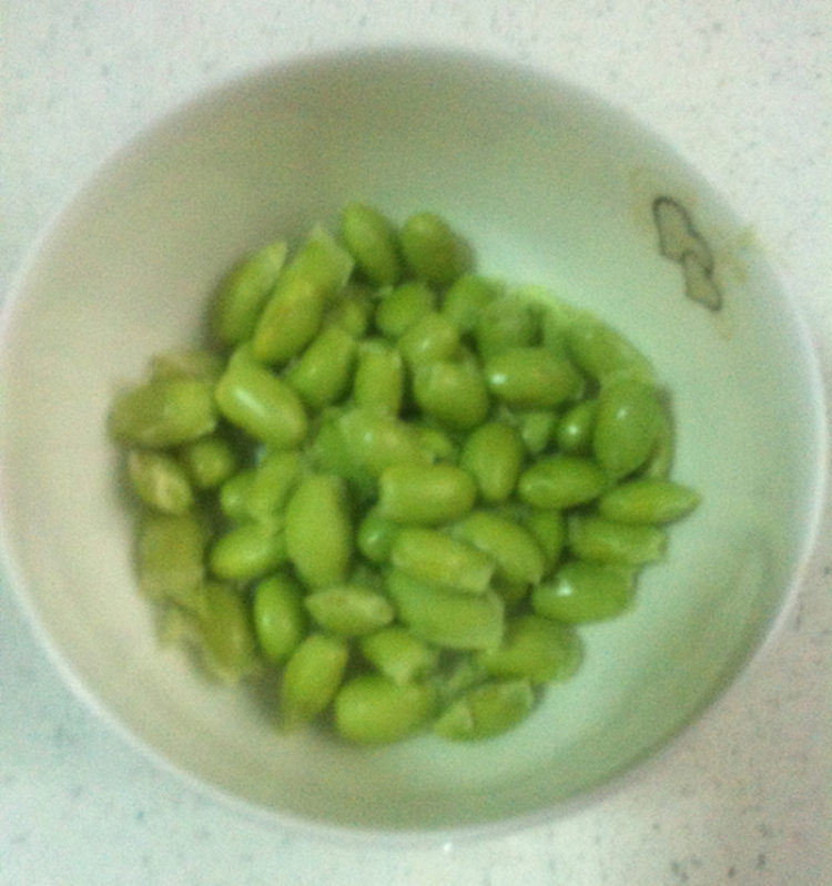 毛豆烧丝瓜步骤2