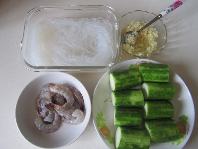 虾仁粉丝蒸丝瓜步骤4