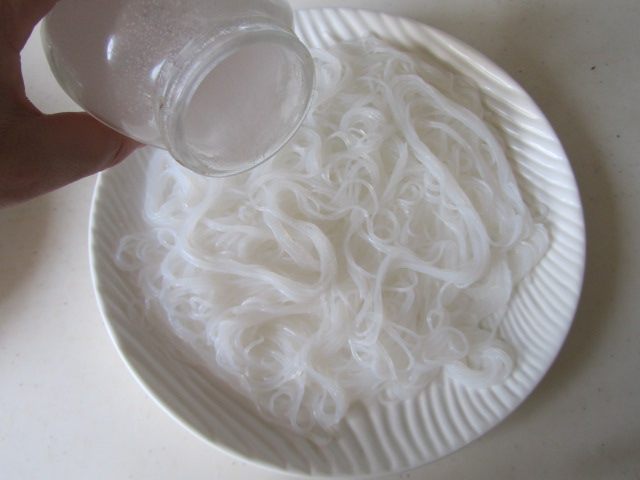 虾仁粉丝蒸丝瓜步骤5