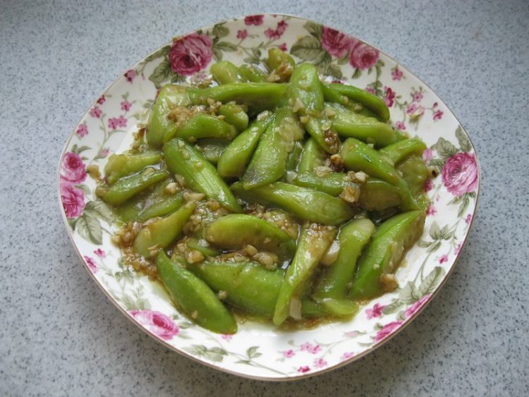 蒜香蚝油丝瓜步骤8