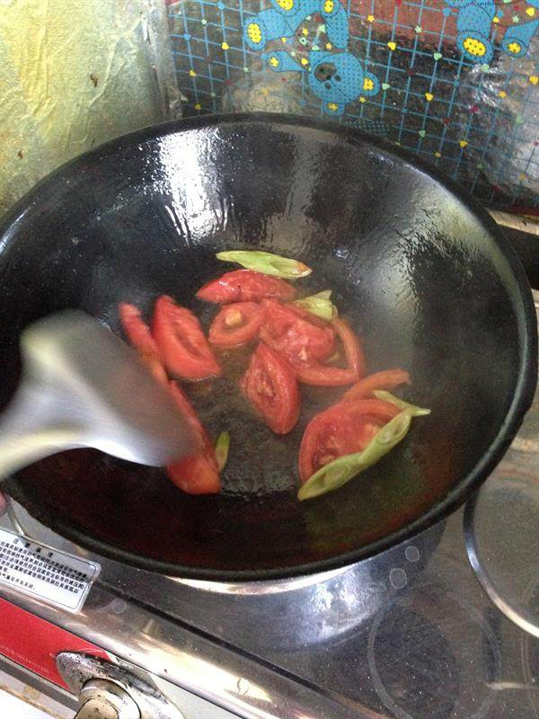 番茄冬瓜粉丝汤步骤6