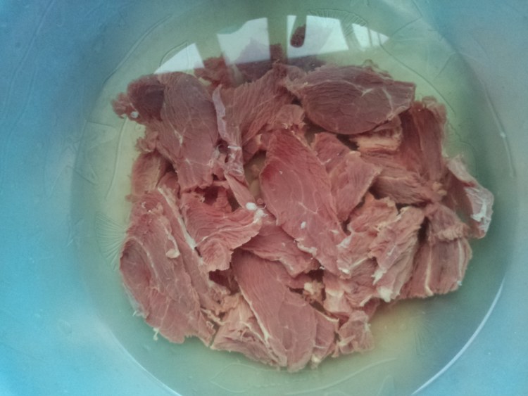 牛肉炒萝卜步骤2