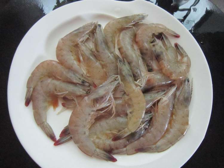 冬瓜虾汤步骤1