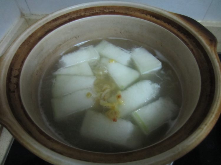 冬瓜蛤肉汤步骤5