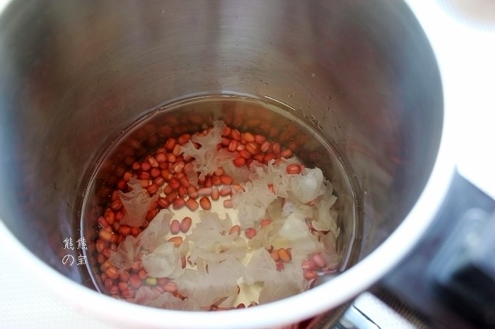姜汁红豆银耳露步骤3