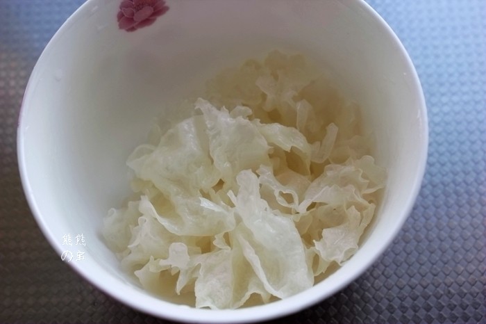 姜汁红豆银耳露步骤2