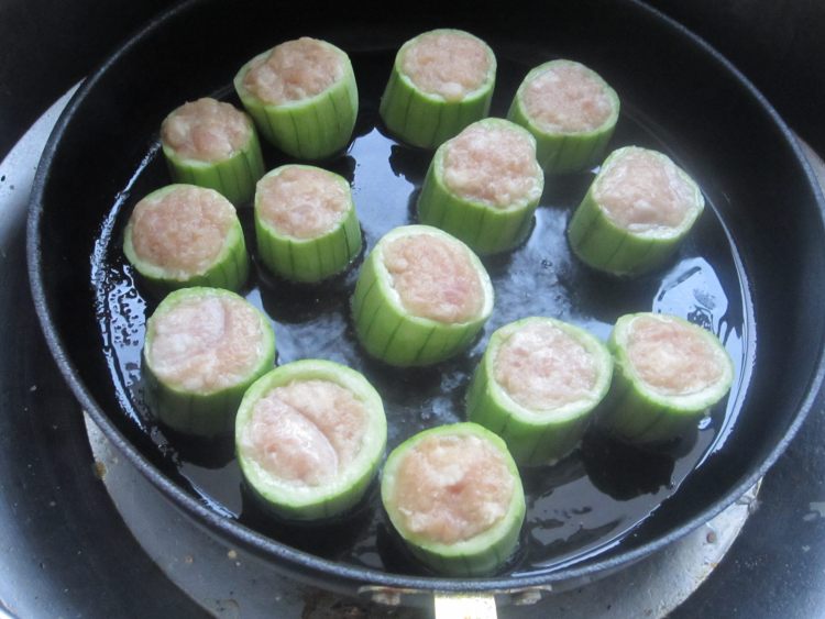 丝瓜酿肉步骤6
