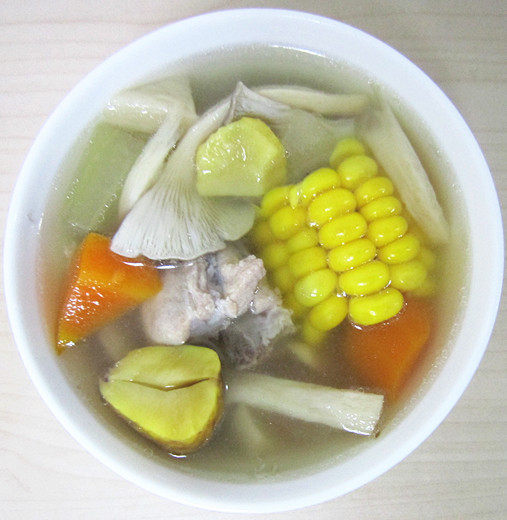 补虚健脾利水排骨汤步骤7