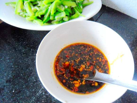 酸辣丝瓜条步骤9