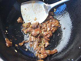 肉片炒冬瓜步骤2