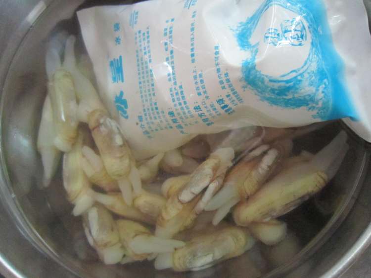 蛏子冬瓜汤步骤1
