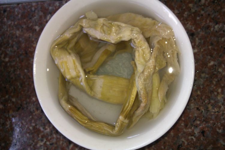 冬瓜笋干鸭肉汤步骤2