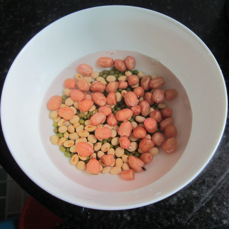 双豆花生豆浆步骤2