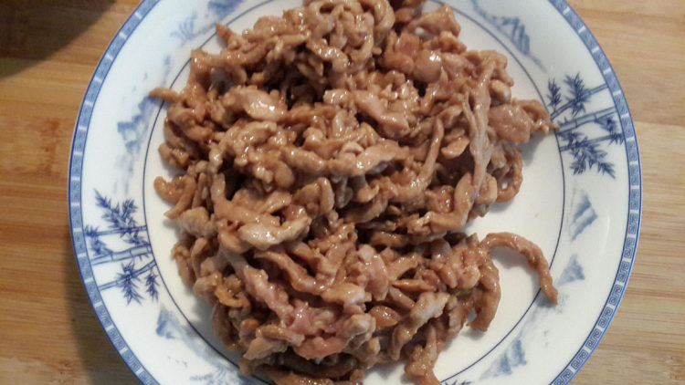 香菜炒肉丝步骤5