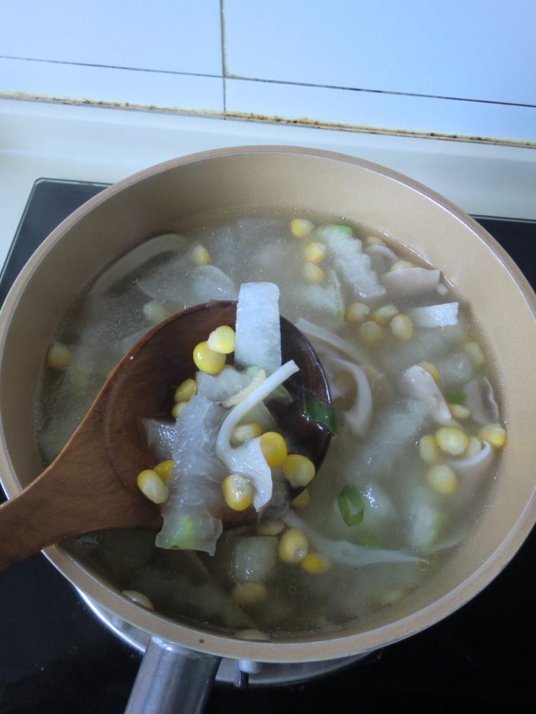 蘑菇玉米冬瓜汤步骤11