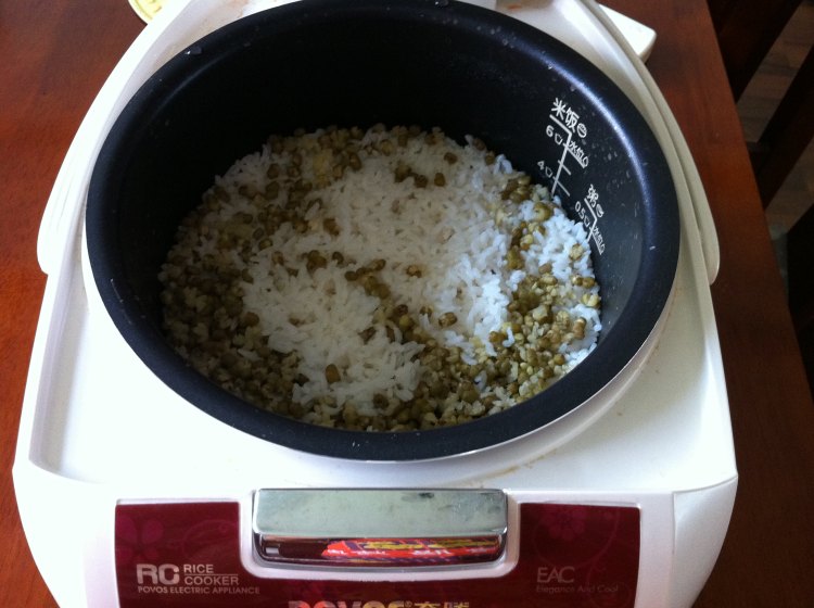 绿豆蒸米饭步骤7