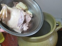 冬瓜薏米煲鸭汤步骤5