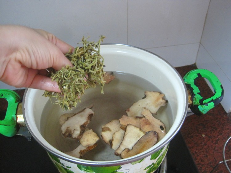土茯苓祛湿热凉茶步骤5