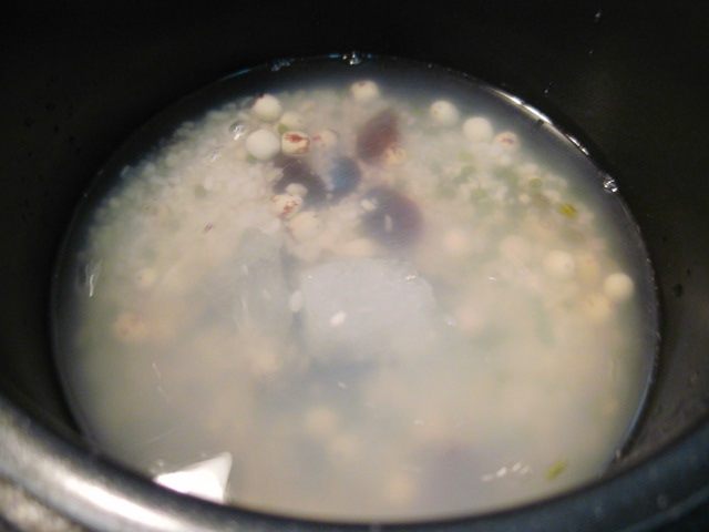 莲子绿豆粥步骤10