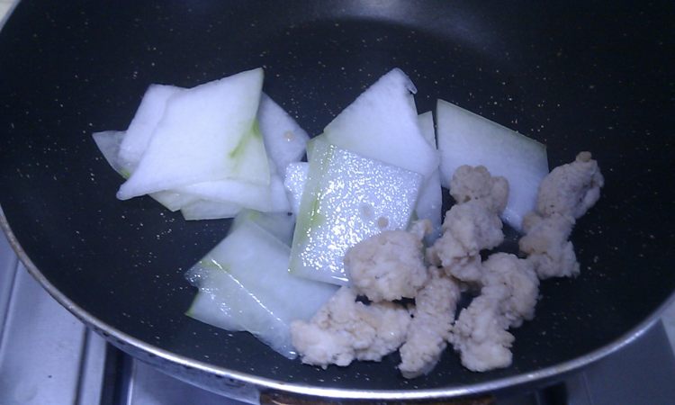 冬瓜烧鸡块步骤4