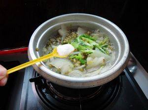 绿豆白菜汤步骤6