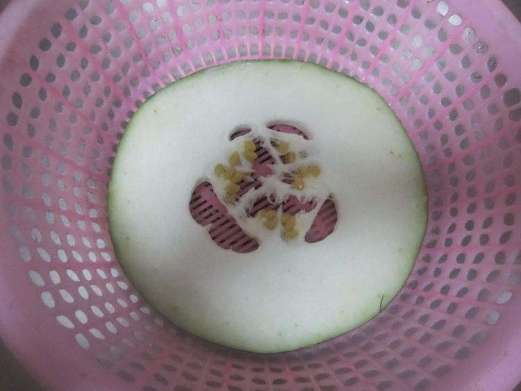 冬瓜香菇汤步骤1