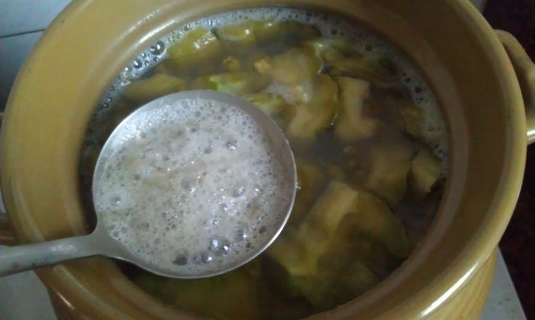 凉瓜绿豆瘦肉汤步骤12