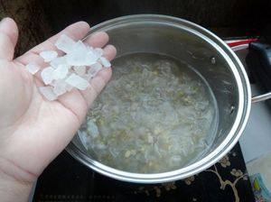 荔枝银耳绿豆汤步骤5