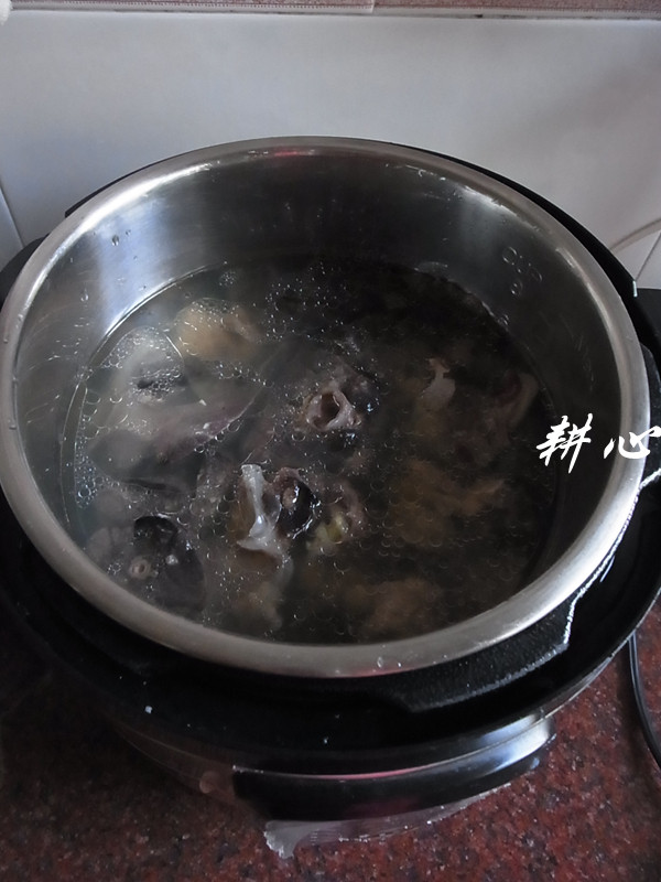 喉头猪肺青橄榄汤步骤9
