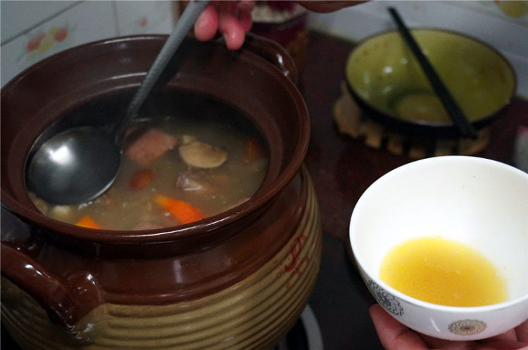 无花果煲鹧鸪步骤7