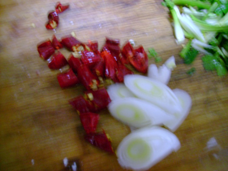 香菜炒豆腐步骤3