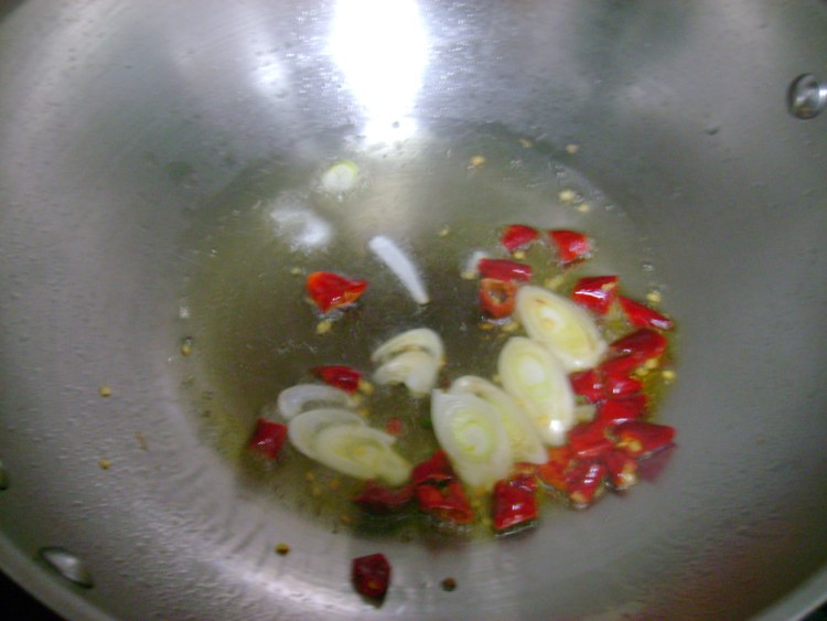 香菜炒豆腐步骤8