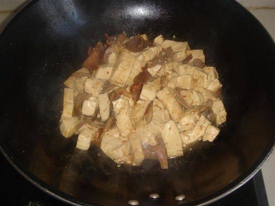 野山菌炖豆腐步骤6