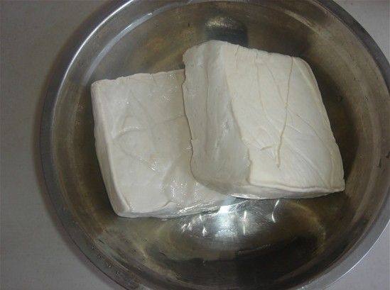 野山菌炖豆腐步骤3