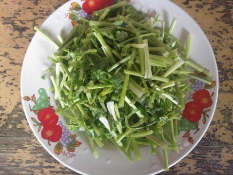 香菜豆腐步骤1
