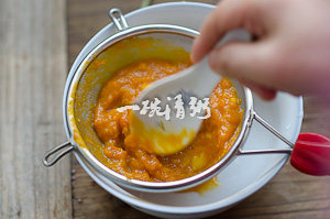 南瓜红薯汤步骤7