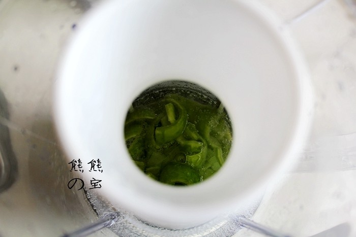 雪碧苦瓜青瓜特饮步骤3