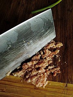 橄榄肉末煸苦瓜步骤2