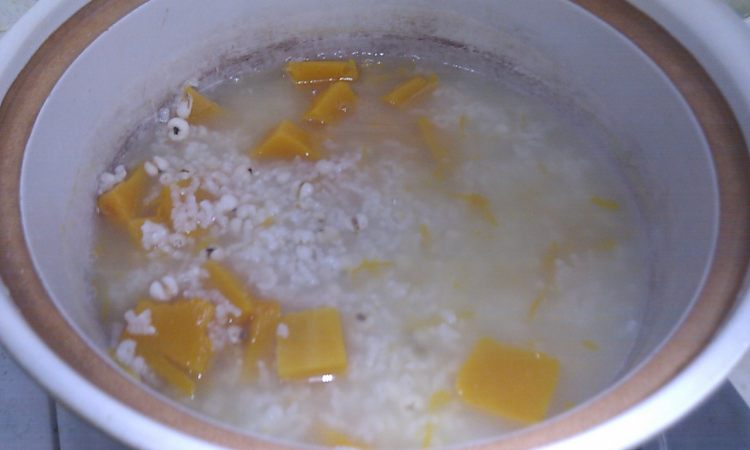 南瓜薏仁粥步骤7