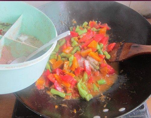 南瓜豆角面步骤6