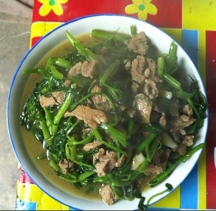 空心菜炒肉步骤5