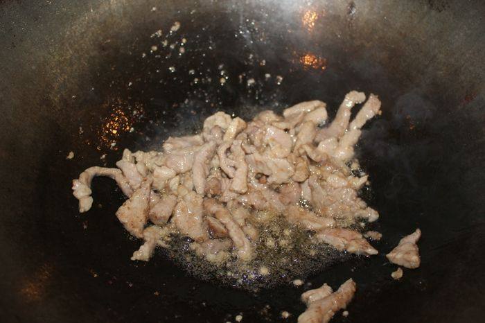 肉丝炒南瓜片步骤5