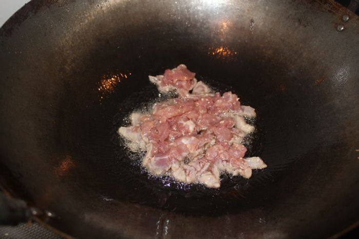 肉丝炒南瓜片步骤4