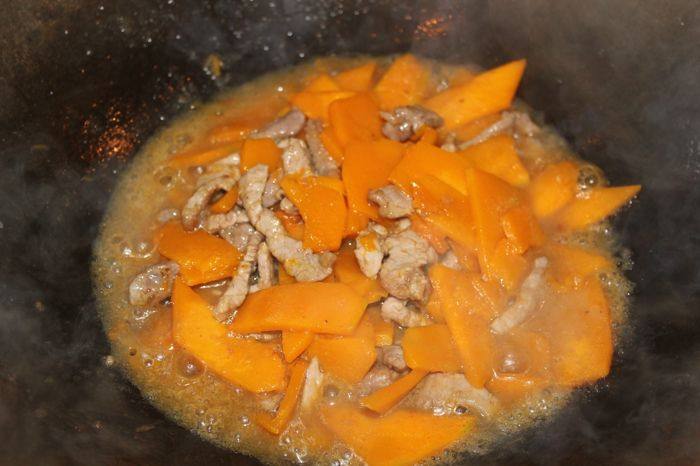 肉丝炒南瓜片步骤9